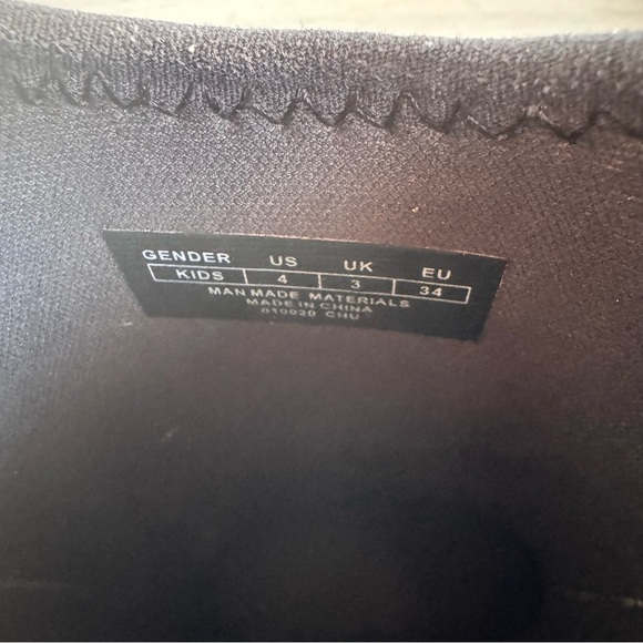 The Muck Boot Company Kids’ Hale Waterproof Boot Black Size 4 - Picture 5 of 7